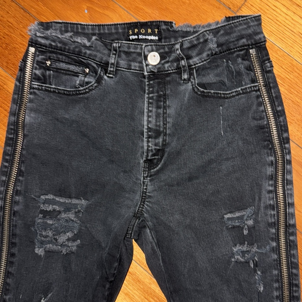 Black heavy Distressed Jeans with Side Zippers koople size 27 - Picture 3 of 8
